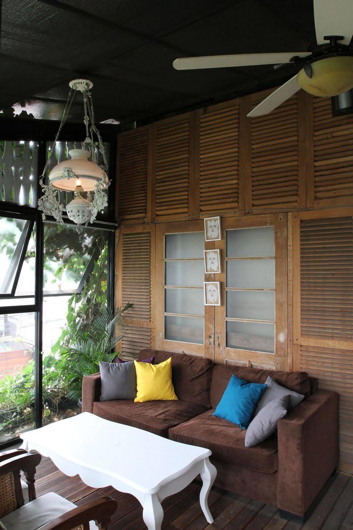 Capital O 852 The Silk At Dago Hotel Bandung Exterior foto