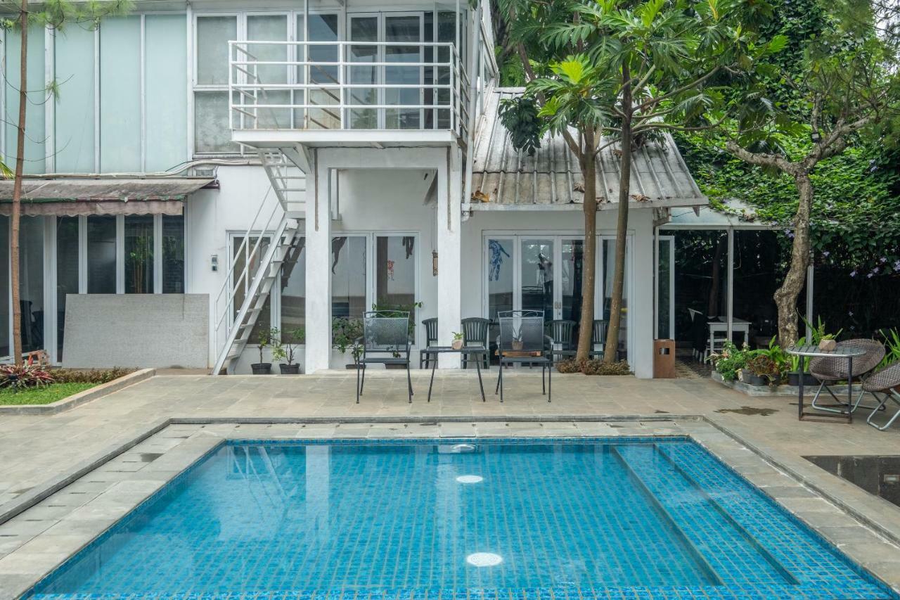 Capital O 852 The Silk At Dago Hotel Bandung Exterior foto