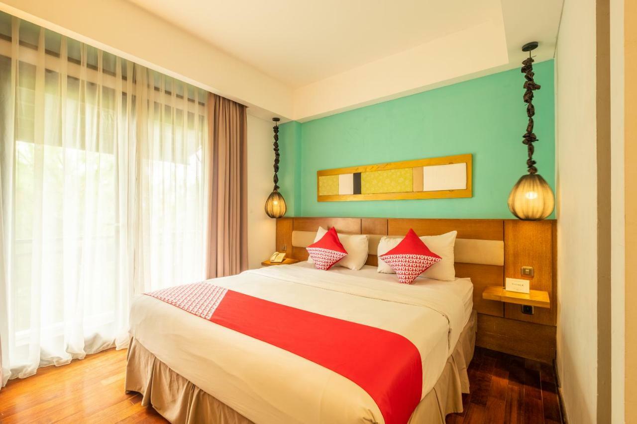 Capital O 852 The Silk At Dago Hotel Bandung Exterior foto